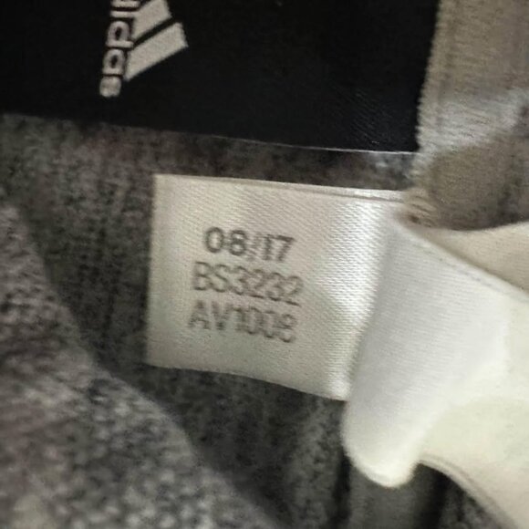 Adidas Men's Essentials Pique Drawstring Hoodie Heather Grey BS3232 Size Large - Picture 8 of 9